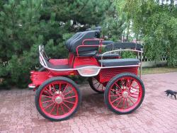 Red-Leon-Carriage